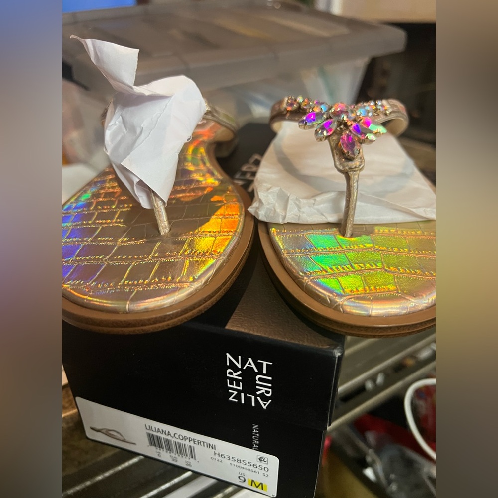 Naturalizer Liliana Iridescent Gold Women's Sandals size 9